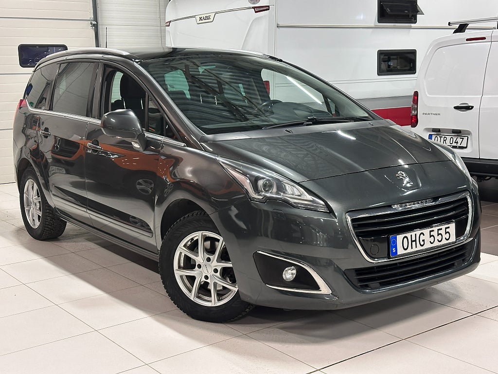 Peugeot 5008 Allure 1.6 BlueHDi 7-sits 120hk B-kam, Navi, Panorama thumbnail