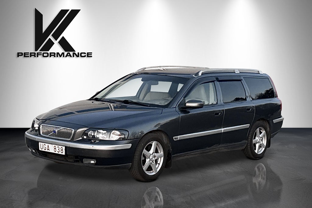Volvo V70 2.5T Euro 4 | DRAGKROK | NYSERVAD | NYBESIKTIGAD