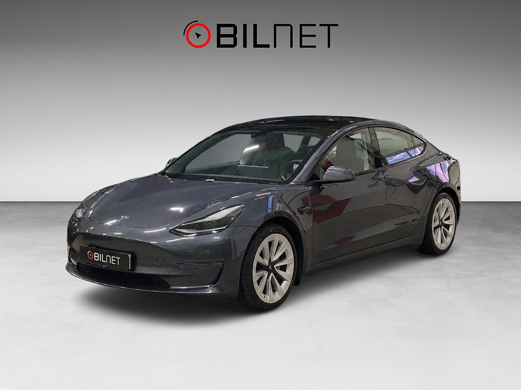 Tesla Model 3 Long Range AWD MOMS *3,99%* 19" Premium Värmepump