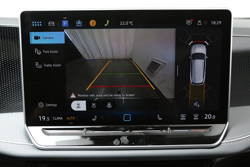 Volkswagen Passat Sportscombi 1,5 eTSI Business Värmare Drag 2025