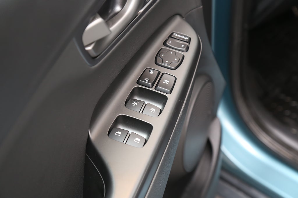 Hyundai Kona Electric 64 kWh Premium 204hk 1ägare I Nytt EV-batteri 2019