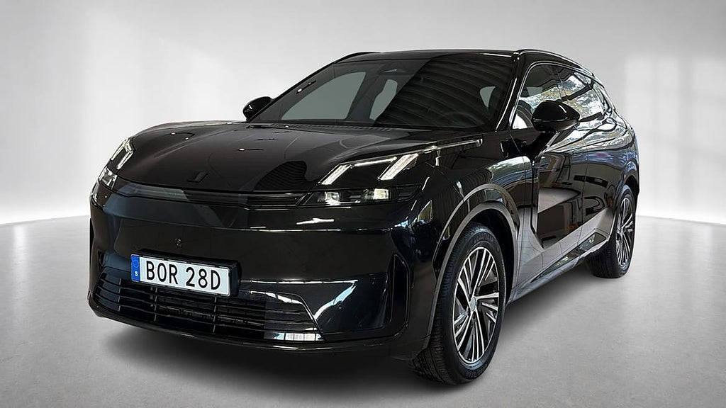 Lynk & Co 08 Core PHEV