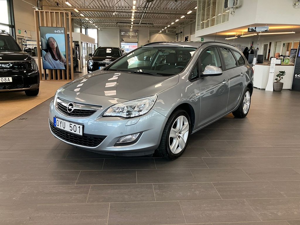 Opel Astra Sports Tourer 1.4 Turbo Enjoy Automat V-hjul Låga mil