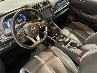 Halvkombi Nissan Leaf 11 av 21