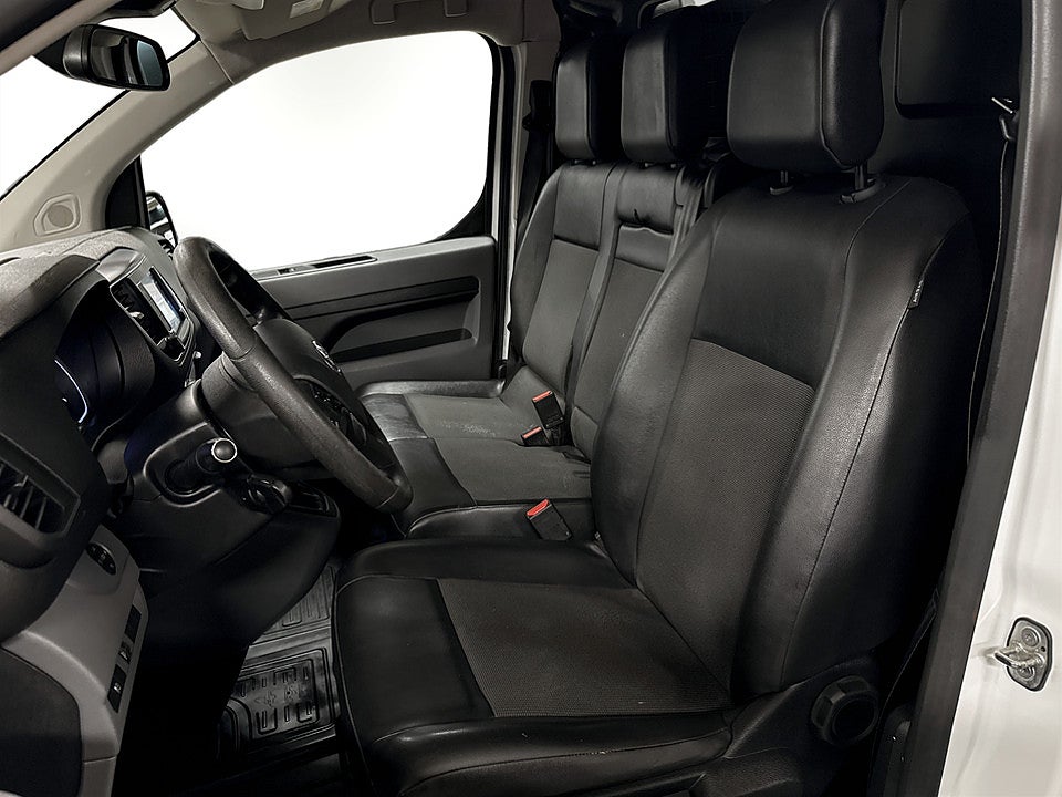 Bild på Toyota Proace 1.6 116hk D-4D DRAG B-KAMERA NAVI