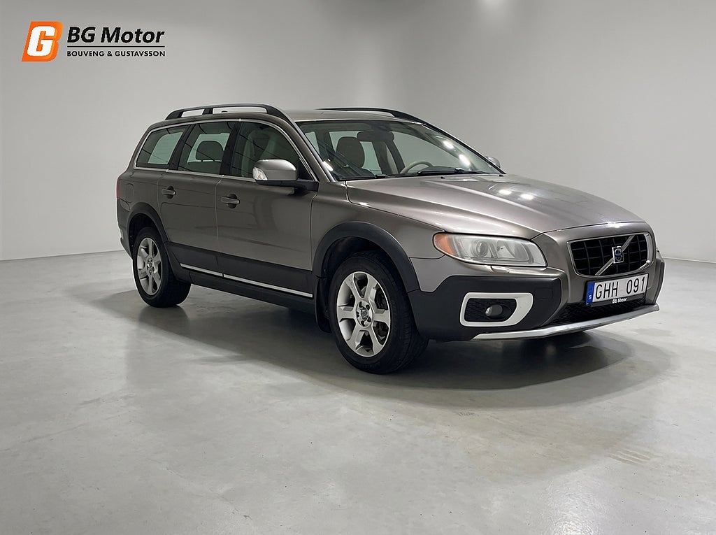 Volvo XC70 D5 185HK AWD Aut Summum Drag/Skinn/Värmare/PDC/Nyservad