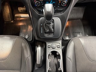 Ford Kuga 2.0 TDCi AWD Titanium/Aut/Drag/Mvärm/B-kamera/S&V