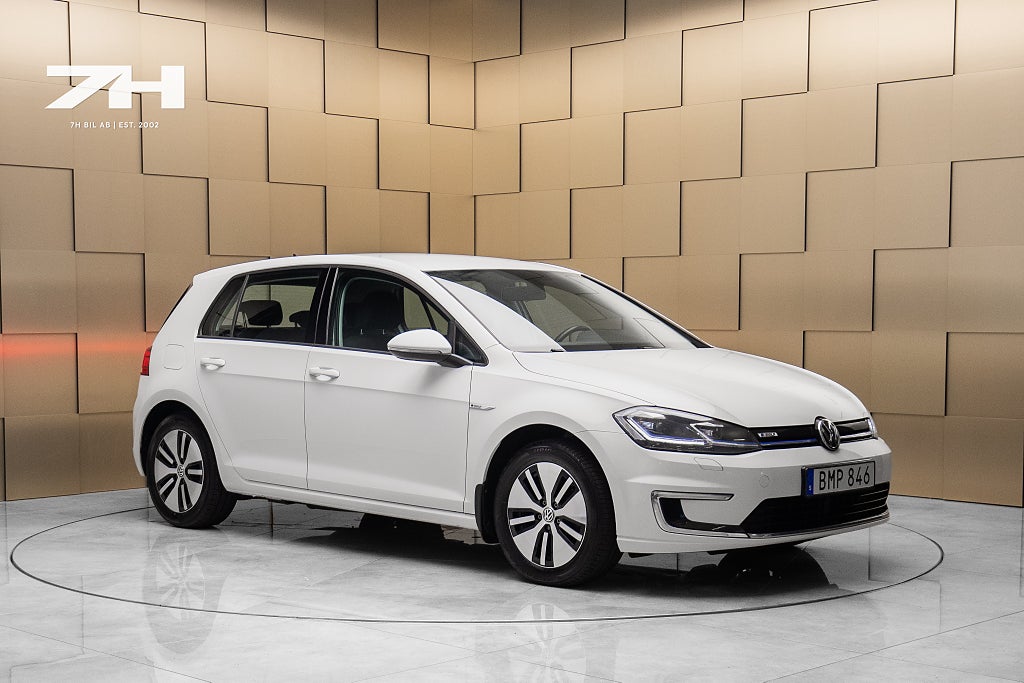 Volkswagen E-Golf e-Golf 136hk / Värmepump / Cockpit Navigation CarPlay