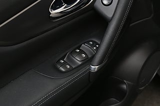 SUV Nissan Qashqai 11 av 24