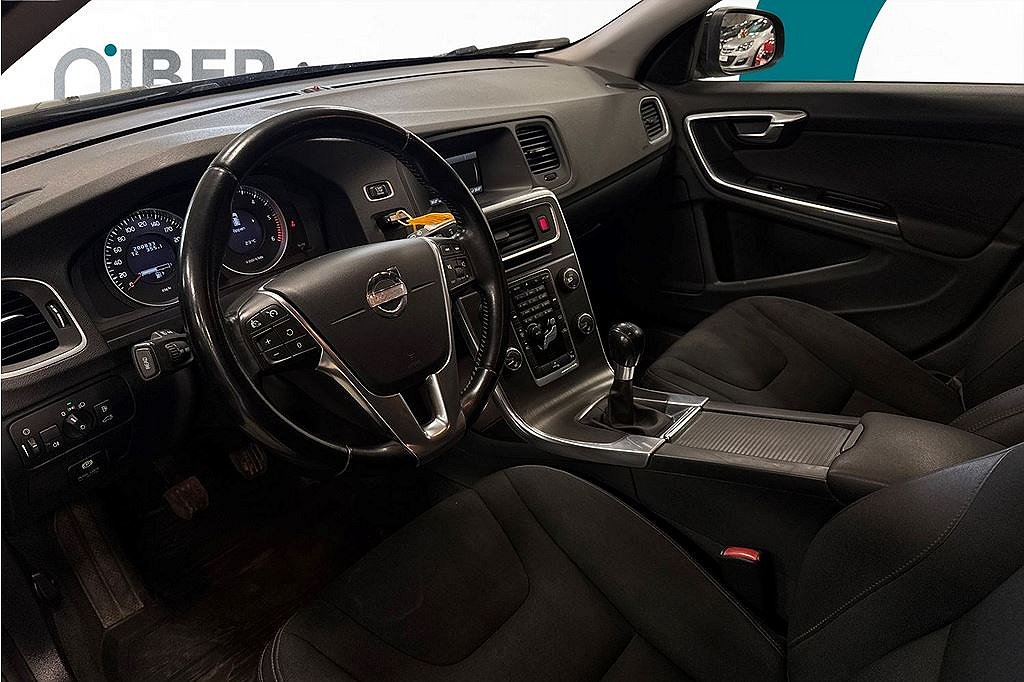 Volvo V60 D2 Momentum 115hk, Drag, kamrem bytt