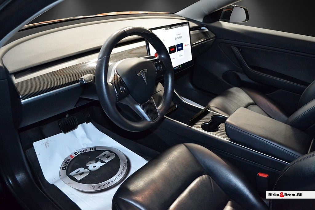 Tesla Model 3 Long Range AWD 440 hk dragkrok