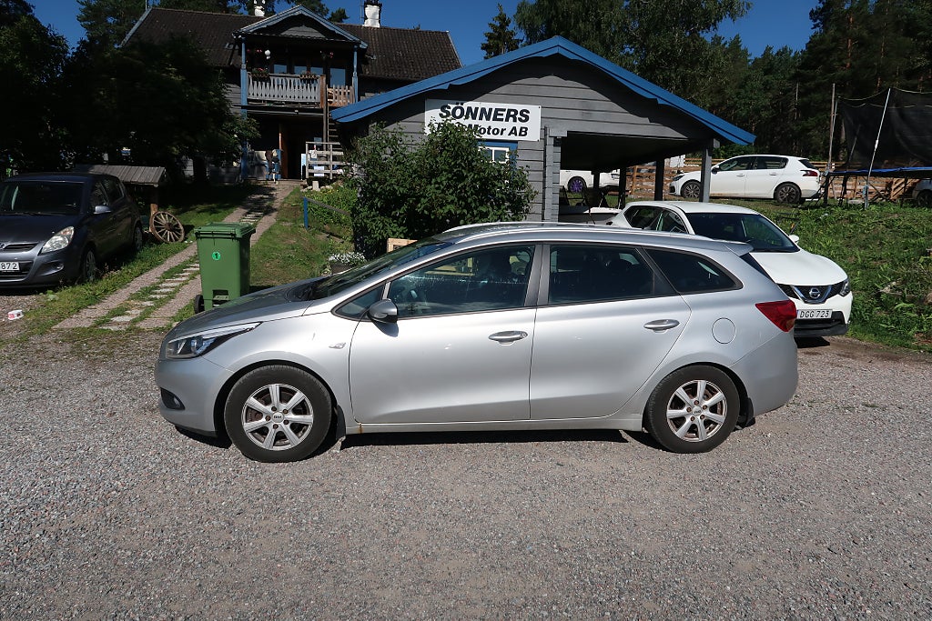 Kia Ceed cee'd_sw 1.4 CRDi EX Euro 5