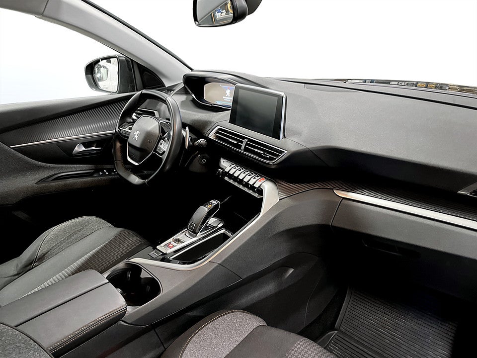 Bild på Peugeot 3008 Active 1.2 PT 130hk Aut CARPLAY P-SENSORER