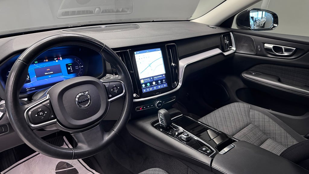 Volvo V60 2023 - miniatyr 6