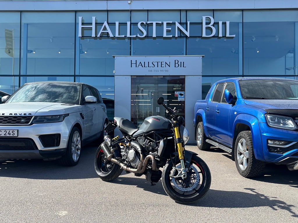 Ducati Monster 1200 S 