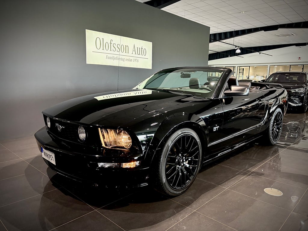 Ford Mustang GT V8 Convertible OBS! 2800mil - bild 1