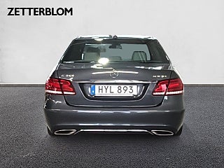 Sedan Mercedes-Benz E 4 av 16