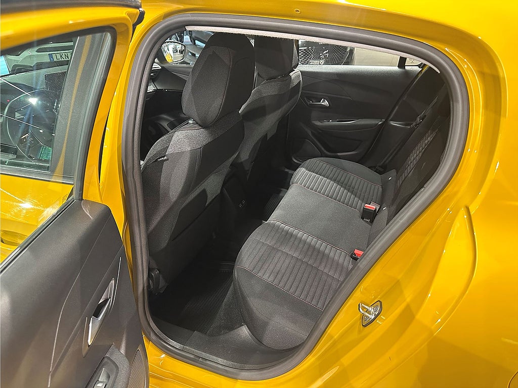 Bild på Peugeot E-208 Active Pack 50kWh 136hk Aut - PDC, CARPLAY