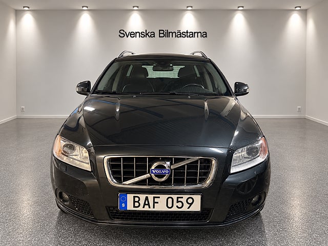 Volvo V70 D5 AWD Geartronic Summum, Drag, Värmare