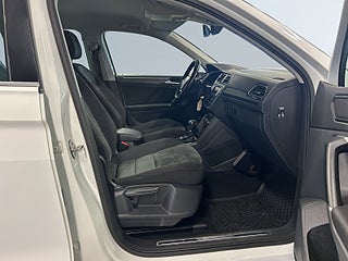 Volkswagen Tiguan 2.0 TDI 4M Cockpit/Drag/Kamera/ M&D-Värmare/S&V-Däck – bild 10