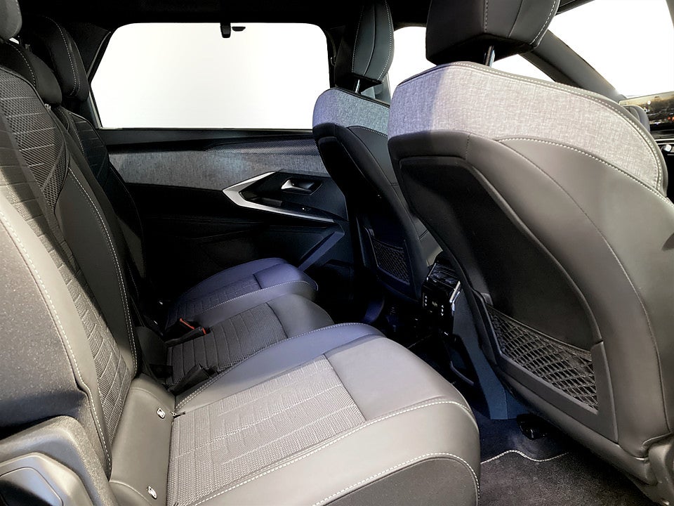 Bild på Peugeot 5008 GT Hybrid 1.2 PT 145hk Aut 7-SITS B-KAMERA NAV