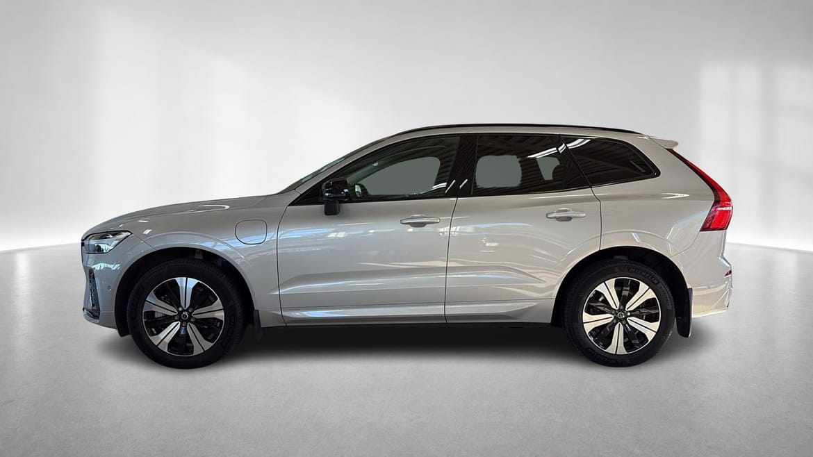 Volvo XC60 Plus Dark Nordic 2025, bild 4/10