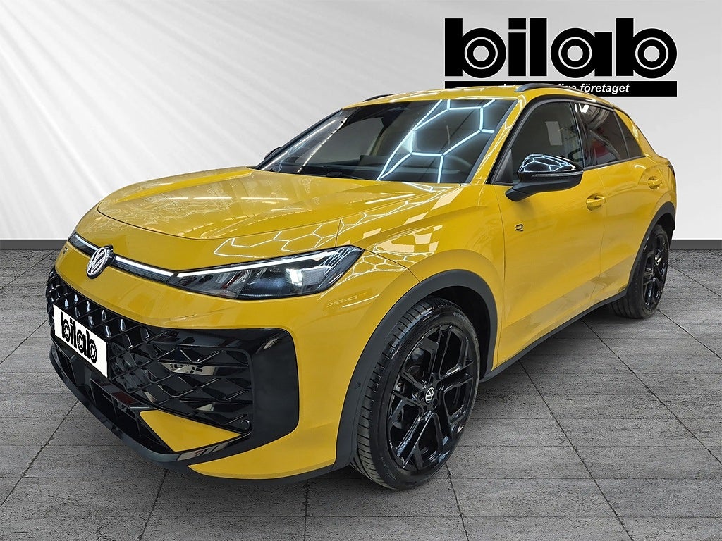 Volkswagen T-Roc R-Line 1.5 eTSI 150hk DSG7 Värmare & Harman Kardon