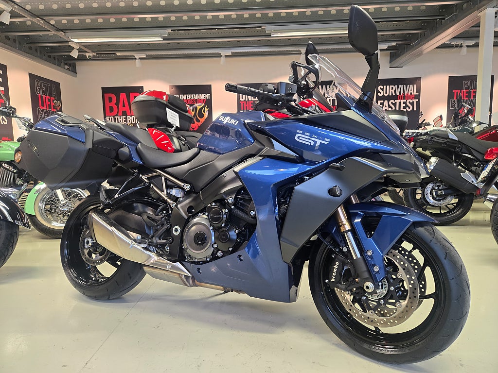 Suzuki GSX-S1000 GT 