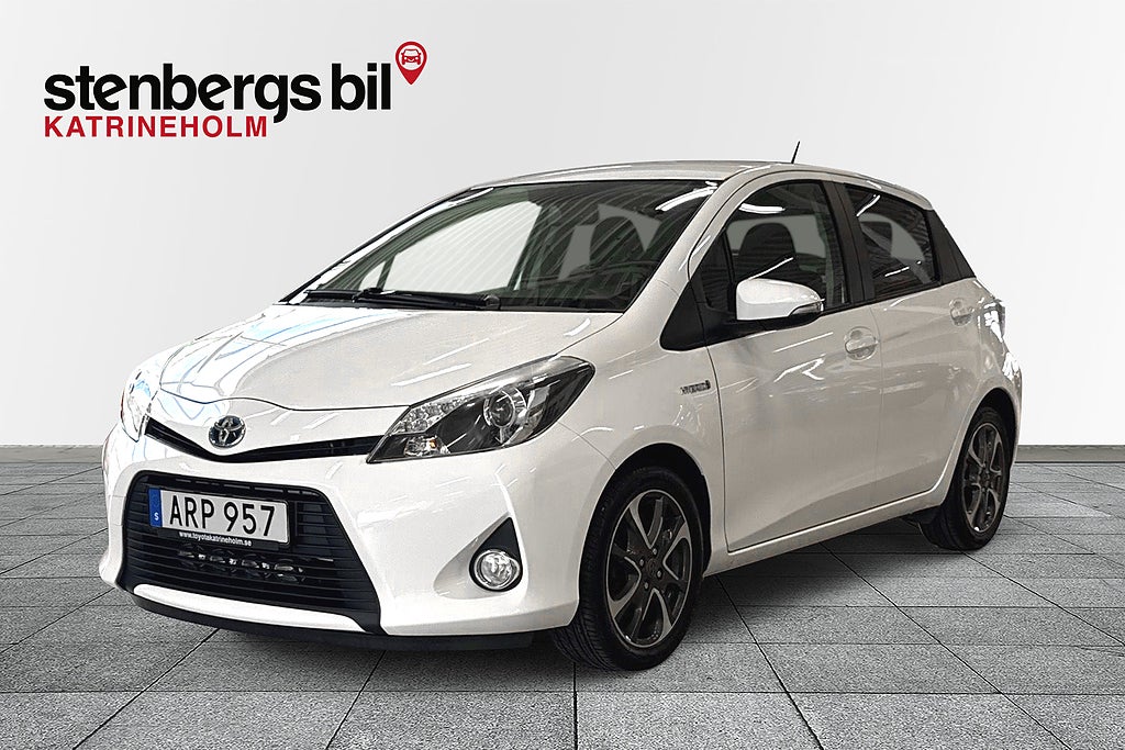 Toyota Yaris Hybrid e-CVT Edition 50  SÅLD