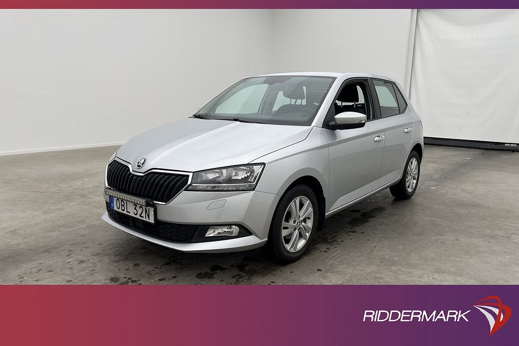 Skoda Fabia 1.0 TSI 95hk Comfort Sensorer CarPlay Dragkrok