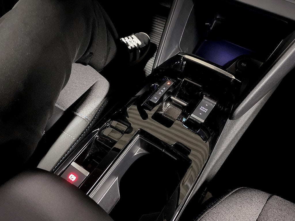 Bild på Citroën C4 Shine 1.2 PT 130hk Aut - B-KAMERA, CARPLAY