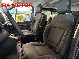 Minibuss Nissan Primastar 11 av 19