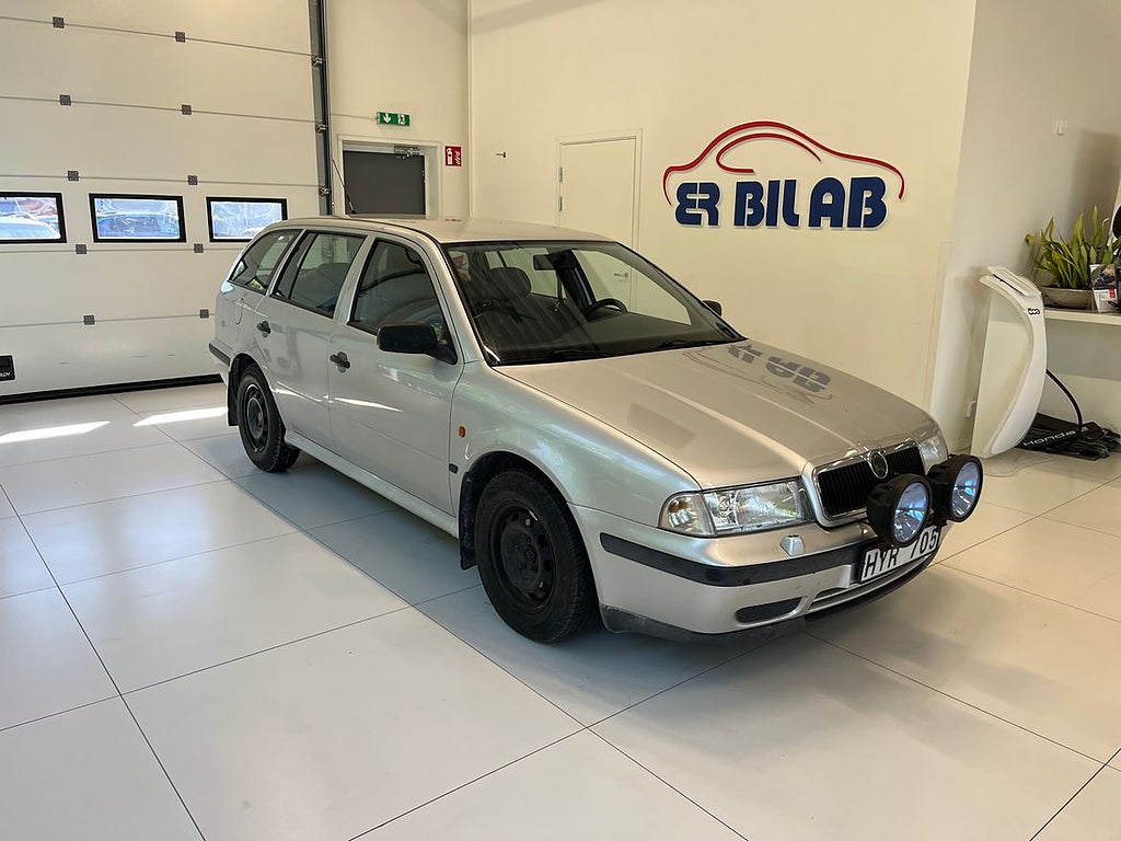 Skoda Octavia 1,6 Kombi
