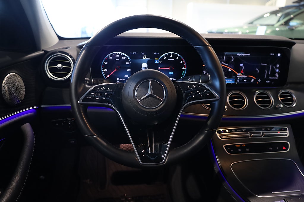 Mercedes-Benz E 300 T de 9G-Tronic Burmester Navi Kamera Värmare Drag 2023