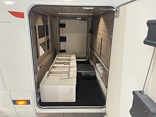 Husbil-integrerad Kabe TM I 760 LGB 10 av 31