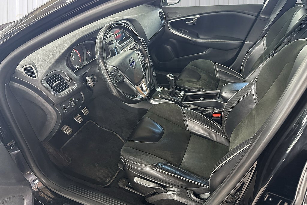Volvo V40 2016
