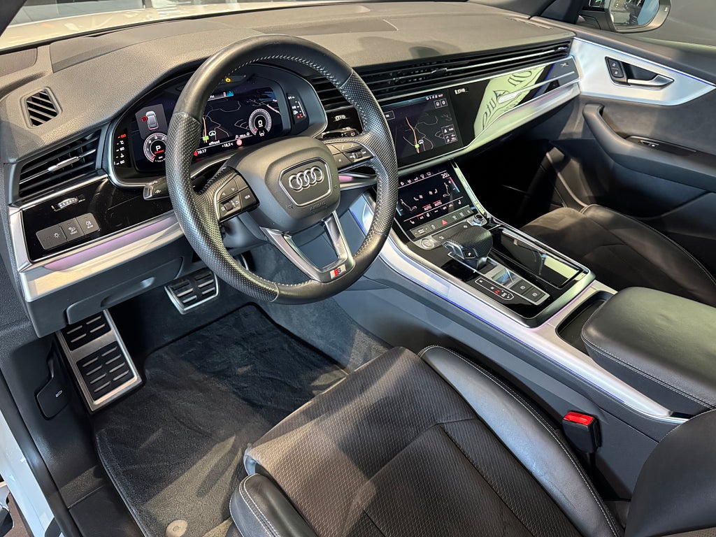 Audi Q8 50 TDI quattro S Line Panorama B&O HUD Värmare Drag - bild 4