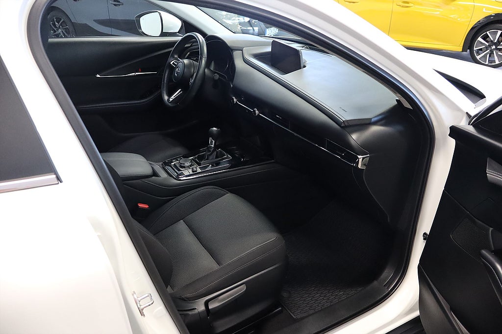 Bild på Mazda CX-30 Sky 2.0 150hk - RATTVÄRME, KEYLESS