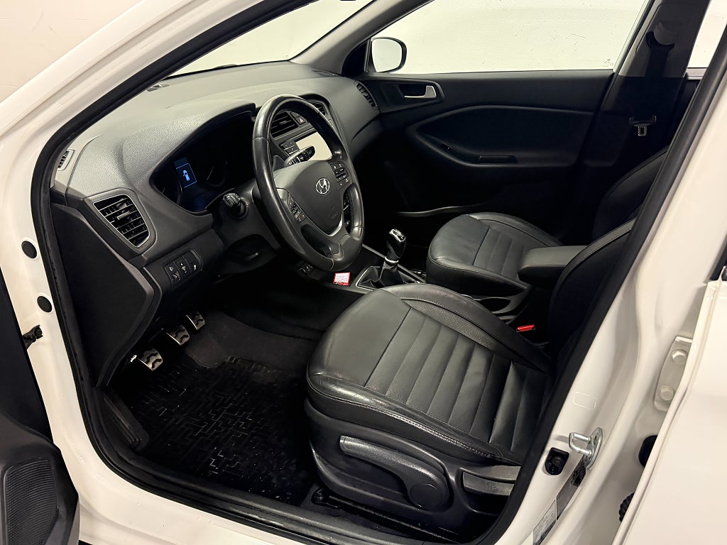 Hyundai i20 Active 1,0 T-GDI blue 120hk Premium Plus Drag 2016