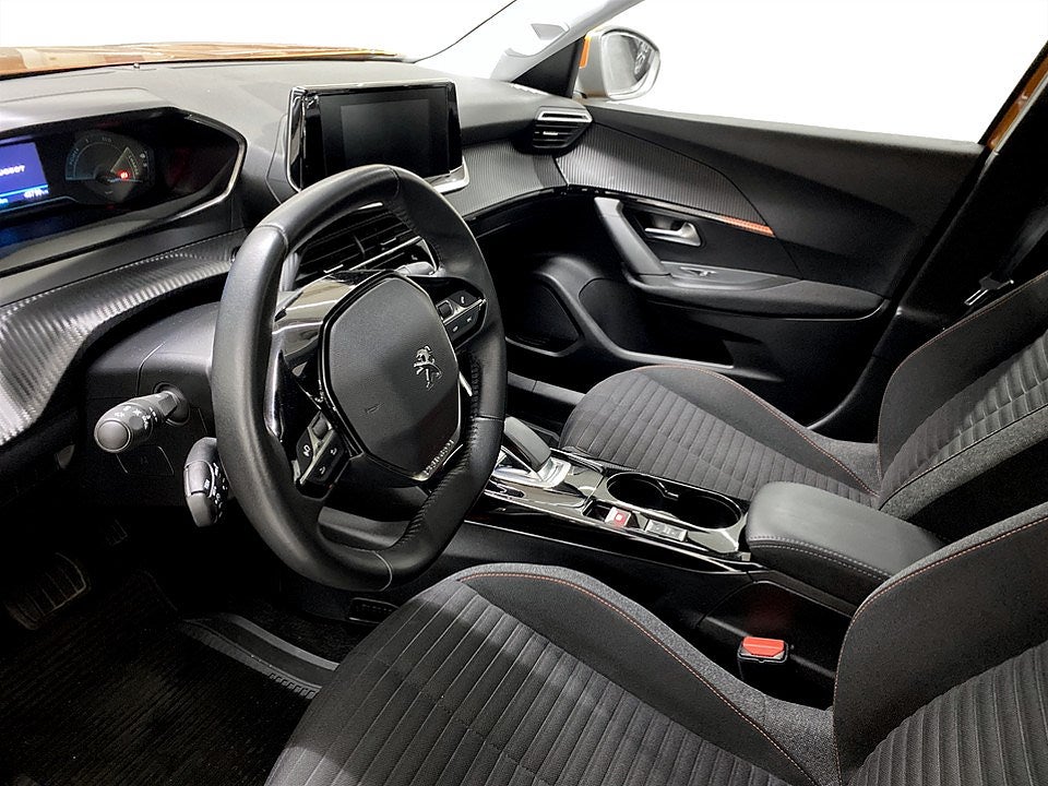 Bild på Peugeot E-2008 Active Pack 50 kWh 136hk Aut - CARPLAY