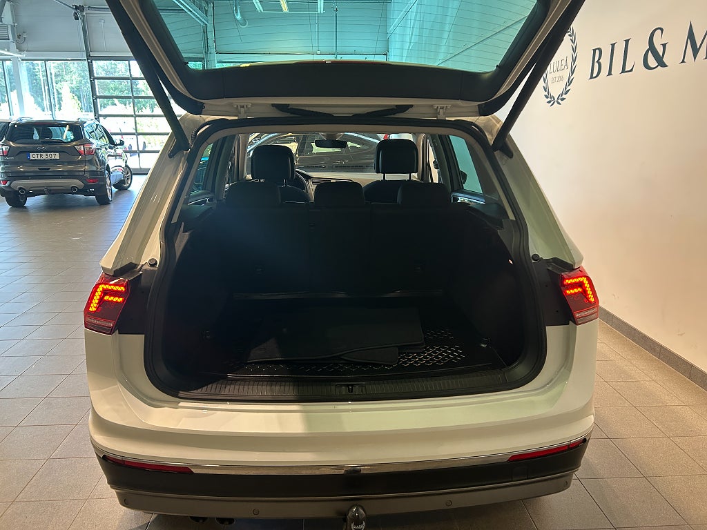 Volkswagen Tiguan 2017 - miniatyr 10