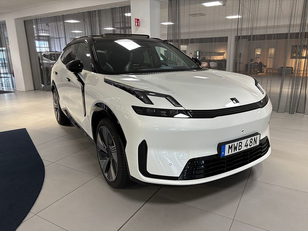 Lynk & Co 08 More PHEV