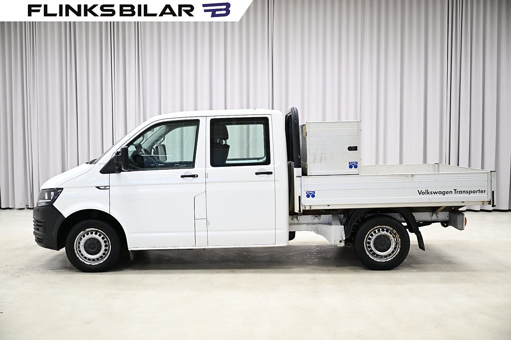 Volkswagen Transporter 140HK Dubbelhytt|Flak|Drag|Värmare|Leasebar