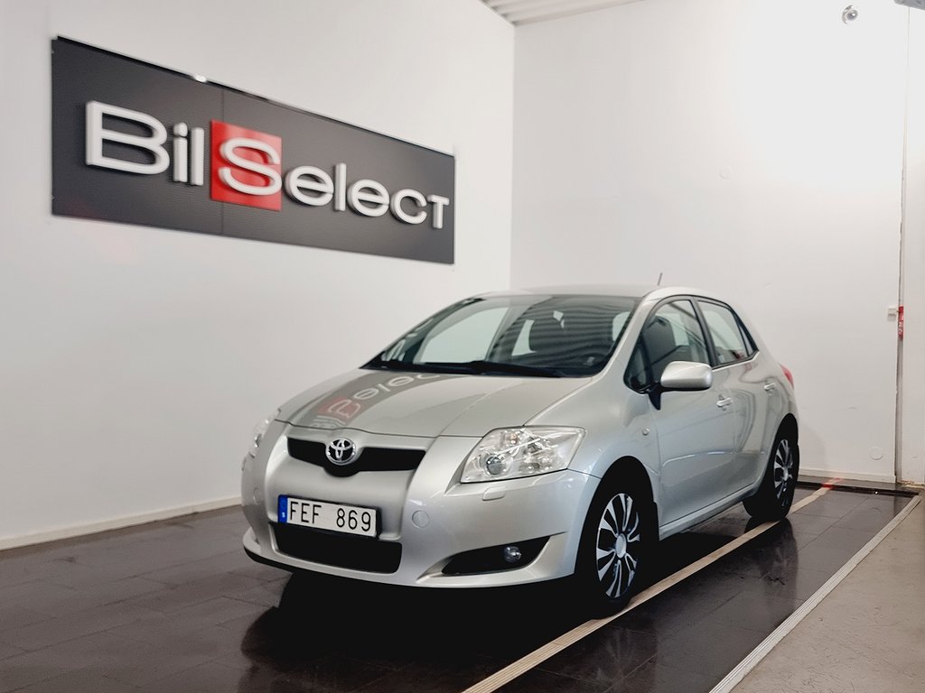 Toyota Auris 5-dörrar 1.6 Dual VVT-i Euro 4 Ny Servad Ny Bes