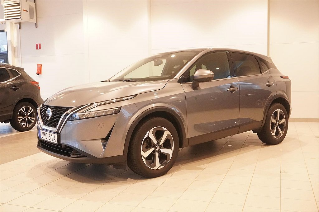 Nissan Qashqai 1.3 MHEV N-Connecta Backkamera 140hk