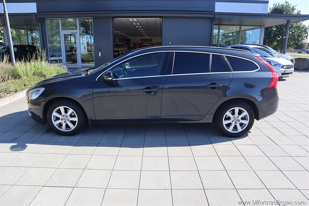 Volvo V60 T4 180hk Aut Momentum Svensksåld