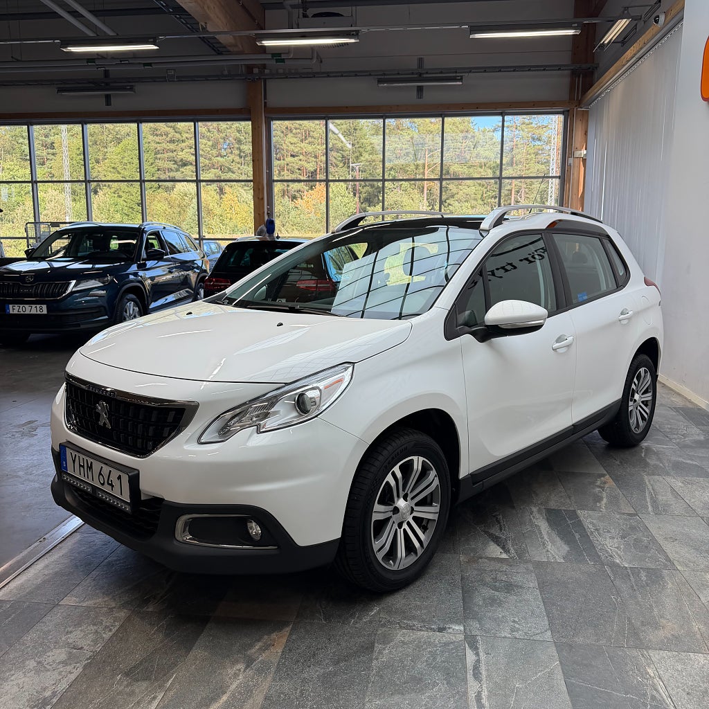 Peugeot 2008 1.2 PureTech 110 EAT Panorama Motorvärmare 110hk