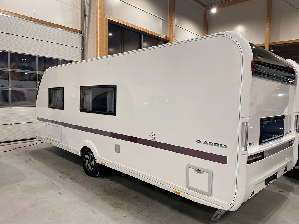 Adria Adora 613 PK / Barnkammar / Pluspaket / 2995kr / mån - Adria