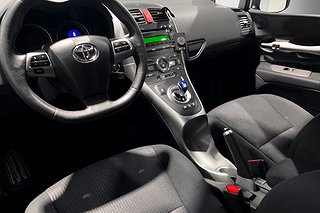 Halvkombi Toyota Auris 7 av 22