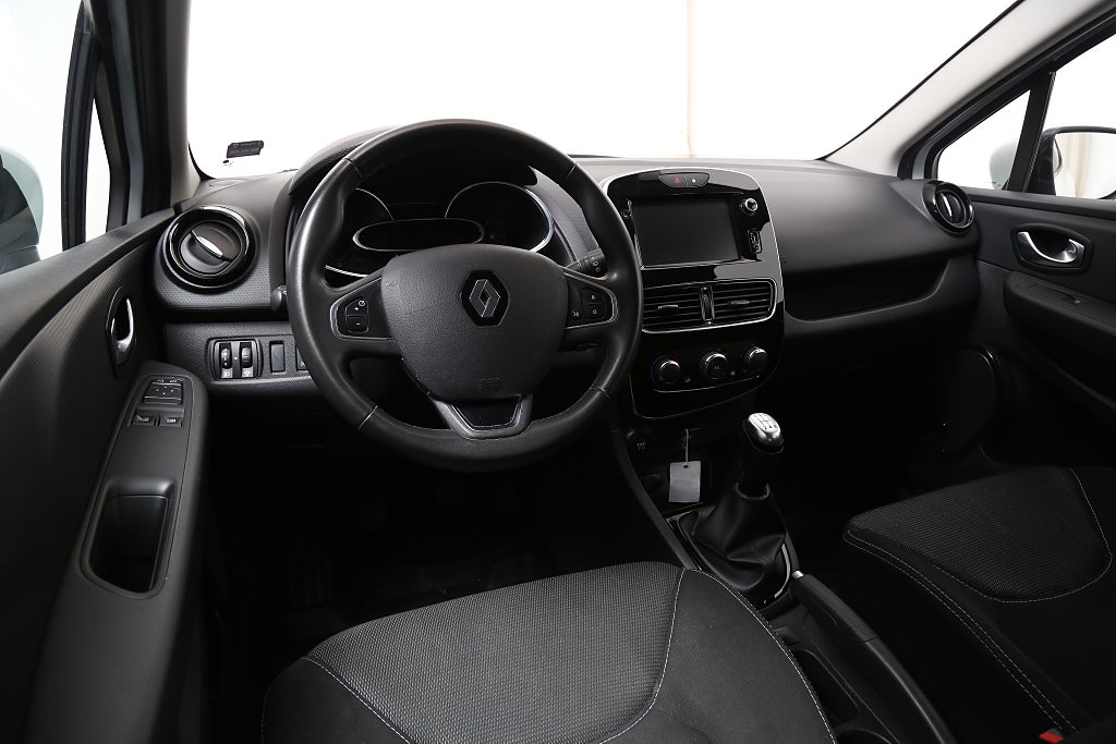 Renault Clio 0,9 TCe 90hk Zen 5dr Navi 2019